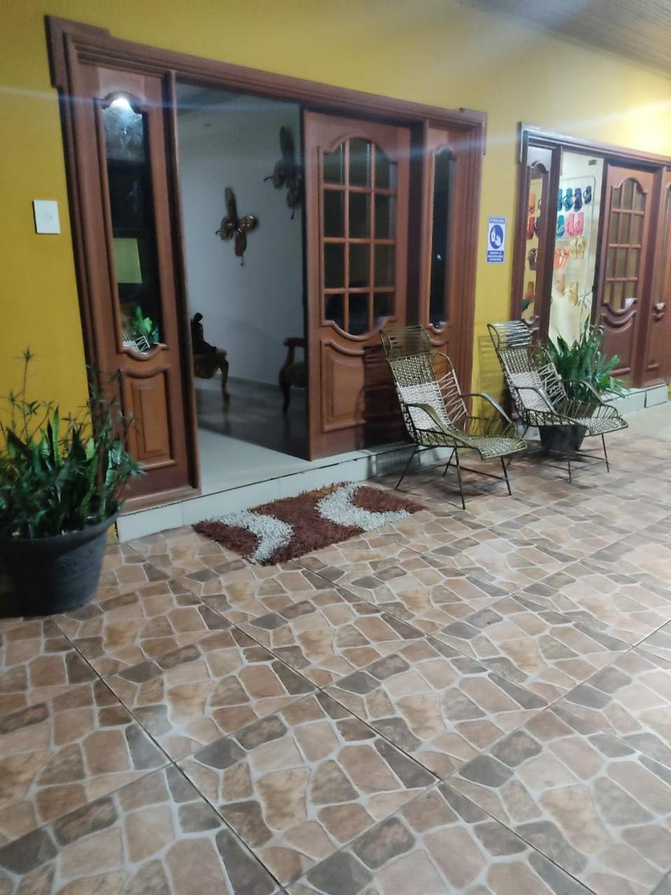 Hospedaje Casa Lucia Leticia Buitenkant foto
